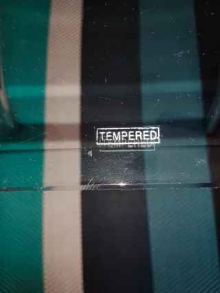 Mesa de centro cristal templado, y metal