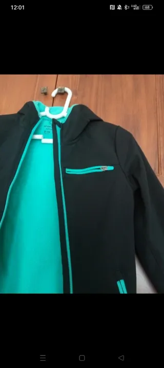 Chaqueta infantil niño negra y turquesa