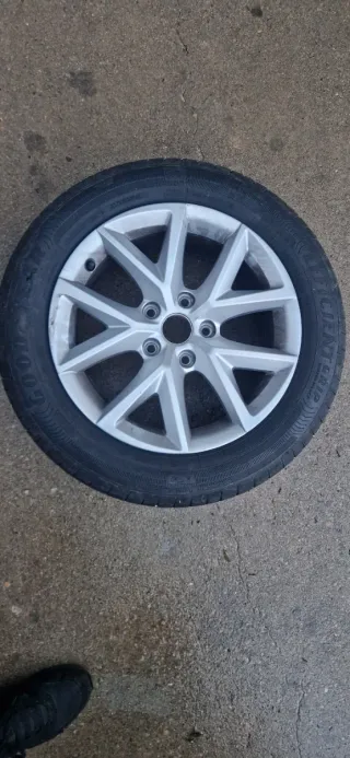Llanta + neumatico Goodyear