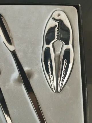 Juego marisco 8 piezas metal. Sin estrenar