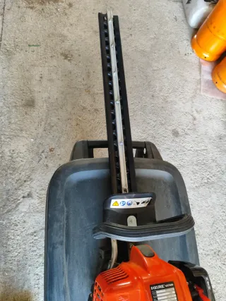Cortasetos Kuril KHT600