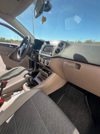 coche Volkswagen tiguan