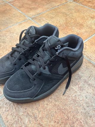 Nike SB Negras Poco Uso