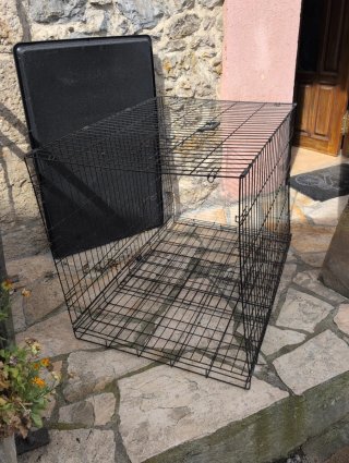Jaula para perro negra