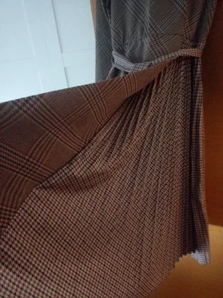 Vestido Max Mara cuadros marrón y gris.