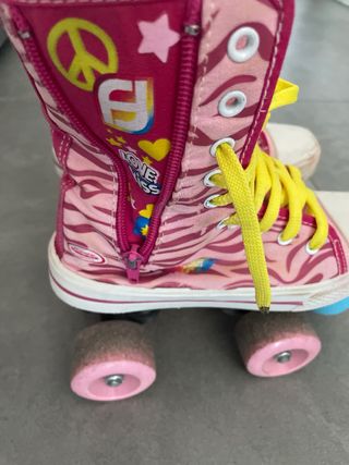 Patines 4 ruedas rosas T33