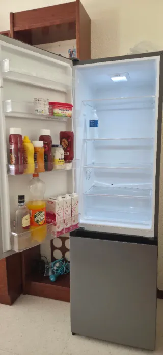 Nevera Kroms Plateada Casi Nueva