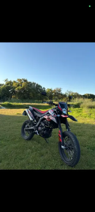 Aprilia Sx 125 2025 Supermotard Negra/Roja