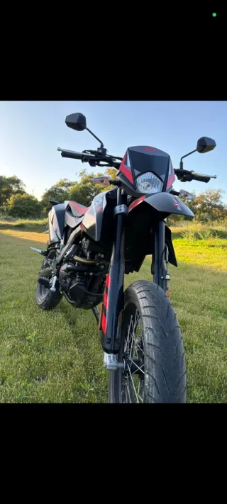 Aprilia Sx 125 2025 Supermotard Negra/Roja