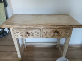 Mueble recibidor o tocador con cajones