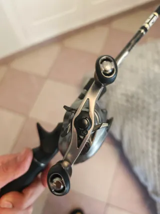 Carrete Shimano chronarch 151 y caña Cinnetic