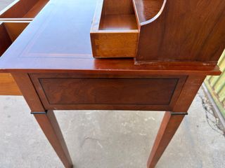 Consola/Mueble de madera con cajones