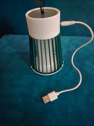 Luce antizanzara USB