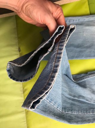Pantalón Levis barato