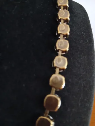 Collar vintage piedras verdes y doradas