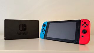 Nintendo Switch 2017 + Atari 50 + Volante