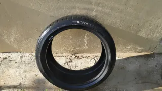 Neumático Michelin Pilot Sport 4,  245/40 ZR18 92Y