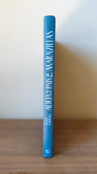 Alicia En El País De Las Maravillas