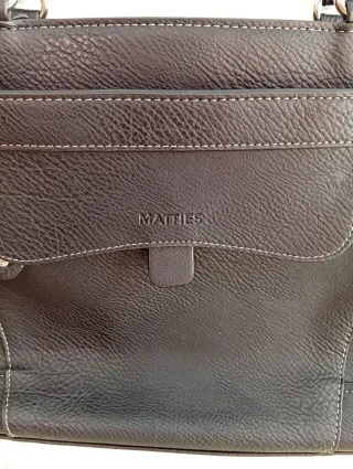 Bolso de hombro negro