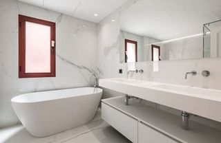 Chalet en alquiler en Nueva Andalucía centro en Marbella