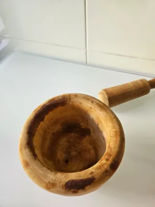 Mortero de madera vintage