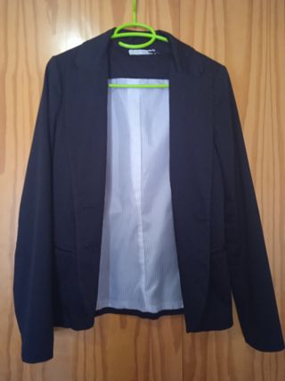 Blazer negra de Stradivarius, Talla S