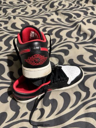 Nike Air Jordan 1 Low Negro Rojo