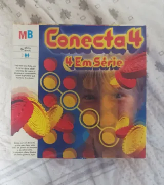 -Pack de 4Juegos de mesa variados. -