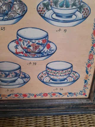 Cuadro pintado sobre madera tazas