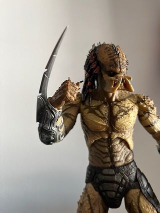 Figura Predator Assassin Deluxe Action