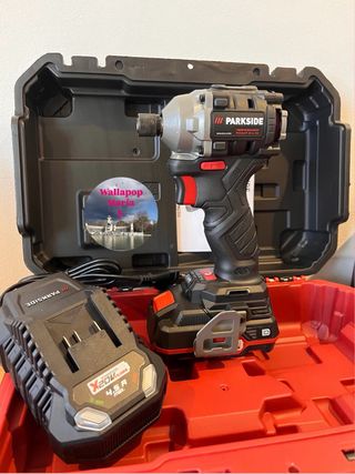 Atornilladora de impacto