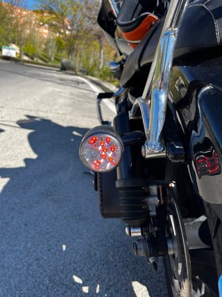 Harley Davidson Superlow 883 Negra