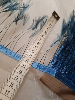 Adorno de plumas para tocados