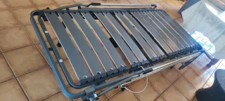 Cama articulada eléctrica con colchón antiescaras