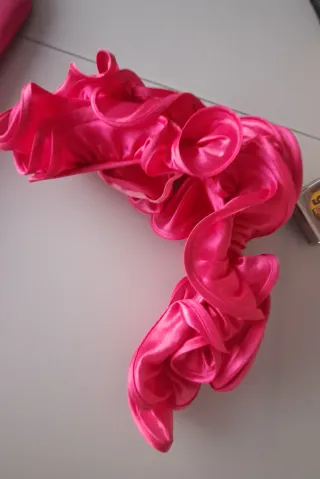 Top fiesta rosa con adorno pelo/cinturón