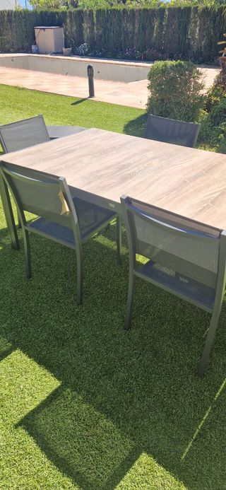 Tavolo da giardino in alluminio e ceramica + 6 sedie