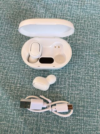 Auriculares inalámbricos blancos