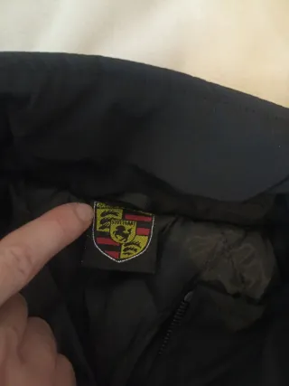 Giacca sportiva Porsche nera e oro
