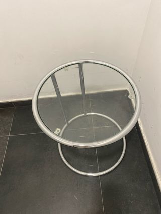 Mesa auxiliar cristal y metal