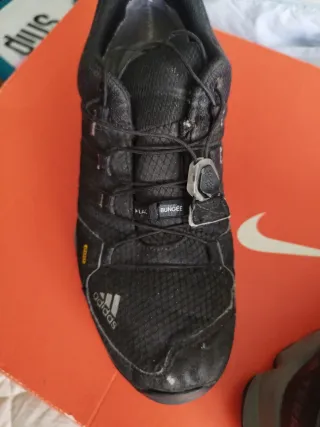 Zapatillas Adidas Gore-Tex Negras y Grises