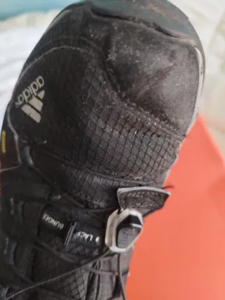 Zapatillas Adidas Gore-Tex Negras y Grises
