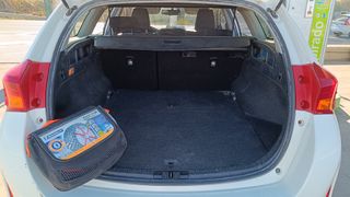 Toyota Auris  Touring Sport Hibrido 2013