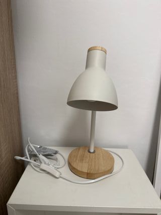 2 Cubos EKET + Lámpara + Espejo