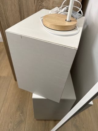 2 Cubos EKET + Lámpara + Espejo