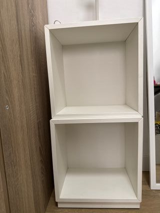 2 Cubos EKET + Lámpara + Espejo