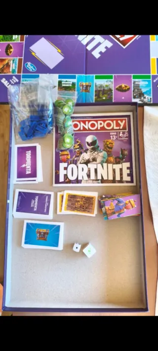 Monopoly Fortnite Edición Juego de Mesa
