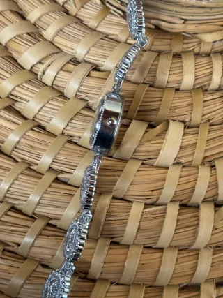 Orologio da polso donna con bracciale decorato