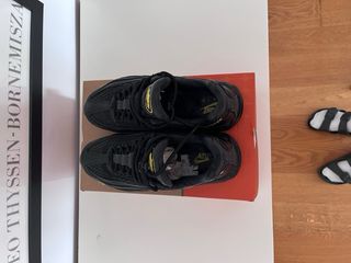 Nike Air Max 95 x CRTZ “Honeyblacks”