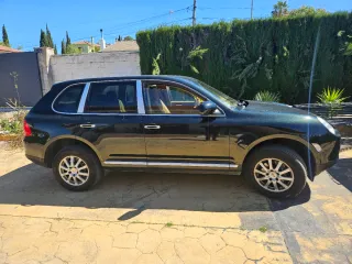 Porsche Cayenne 2005
