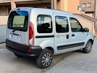 SE VENDE RENAULT KANGOO PAMPA 1.4 CON 176.000 KM